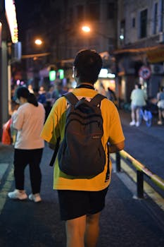 全国人大代表周燕芳：建议探索建立新就业群体专项年金，扩大商业养老金试点范围