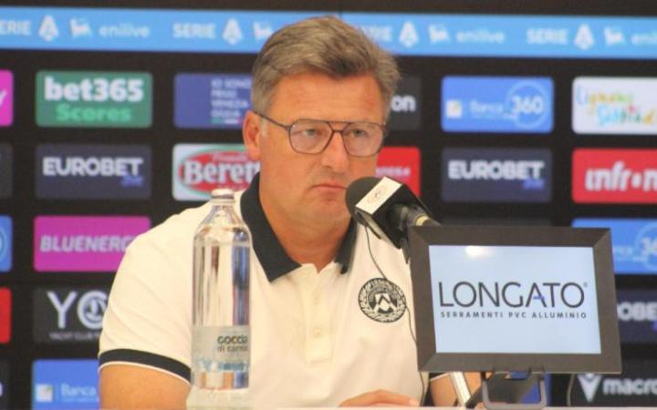  鲁尼亚伊奇：凯南-戴维斯能进入大名单；赛季还很长，别慌 新闻 鲁尼亚伊奇：凯南-戴维斯能进入大名单；赛季还很长，别慌 新闻