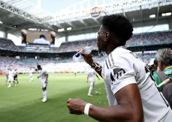  TA：FIFA将允许世界杯补水暂停时插播广告，窗口约2分10秒 新闻 TA：FIFA将允许世界杯补水暂停时插播广告，窗口约2分10秒 新闻