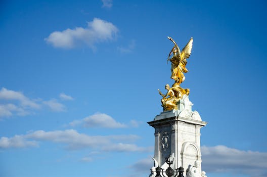 钨价1年多涨逾4倍 产业链迎转型关键期_0302102529 新闻