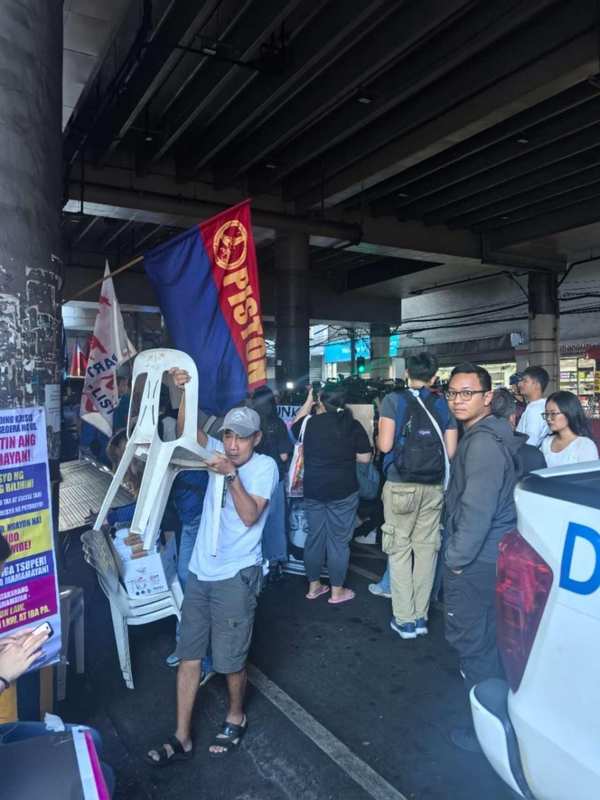  凌晨街头的愤怒呼喊：能源危机下的生存变奏曲 新闻 凌晨街头的愤怒呼喊：能源危机下的生存变奏曲 新闻