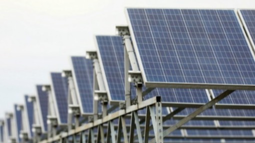  迷茫与博弈：光伏产业如何在成本挤压中突围 新闻 迷茫与博弈：光伏产业如何在成本挤压中突围 新闻