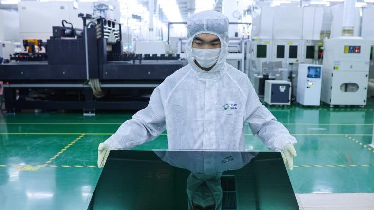  迷茫与博弈：光伏产业如何在成本挤压中突围 新闻 迷茫与博弈：光伏产业如何在成本挤压中突围 新闻