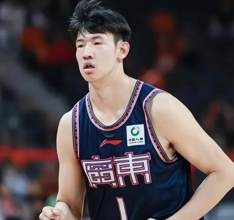  拒绝盲目迷信“五小”：广东宏远的内线告急并非偶然 体育新闻 拒绝盲目迷信“五小”：广东宏远的内线告急并非偶然 体育新闻