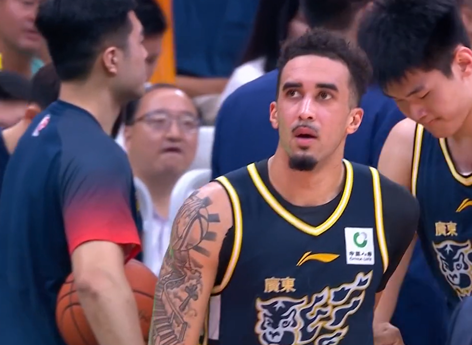  当所有人都在夸徐杰时，广东悄悄收获了一个“宝藏外援” 体育新闻